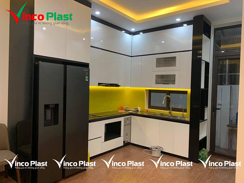 Tủ bếp nhựa Vincoplast giúp căn bếp gọn gàng hơn